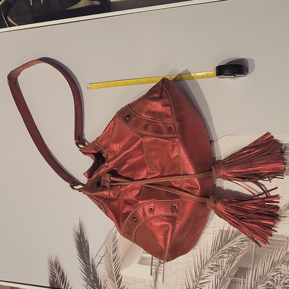 Nine West Bucket Bag Shimmery Red